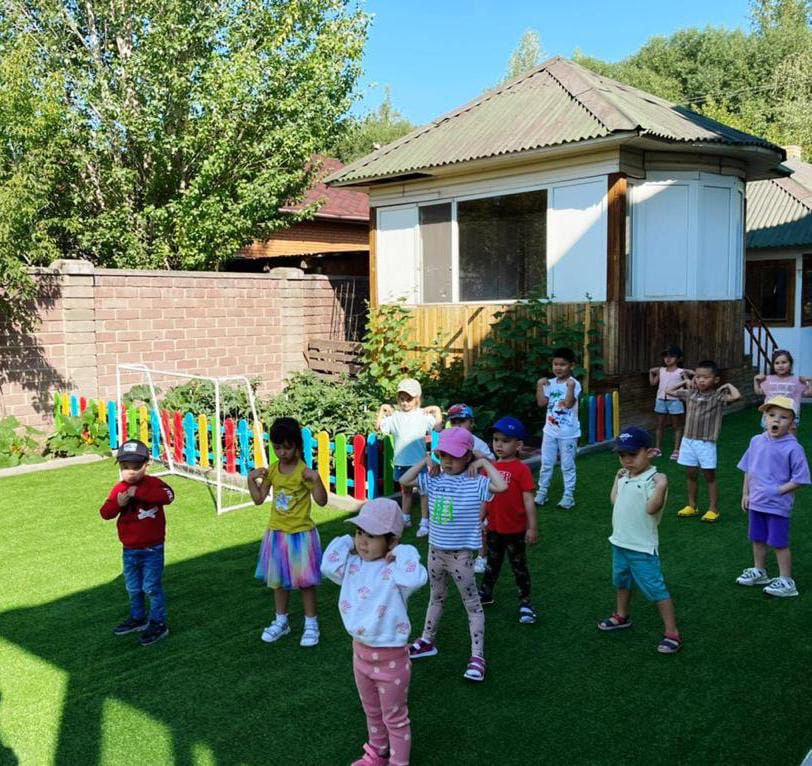 Моменты из жизни Mega Kids Chubary (4)